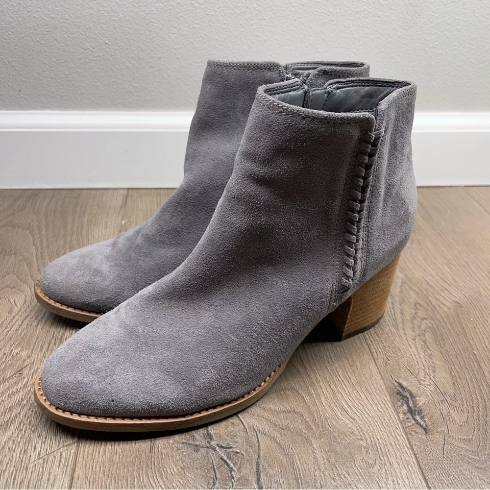 Blondo Nina Gray Suede Ankle Boots Waterproof Block Heel Size 10 Women Side Zip